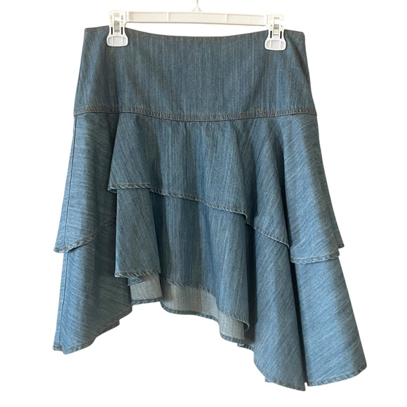 ARIAT Haley Women's Size 27 Blue Chambray Tiered Asymmetrical Western Skirt NWT - Picture 1 of 6